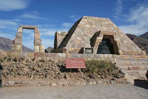 サン・サルバドール・デ・フフイ